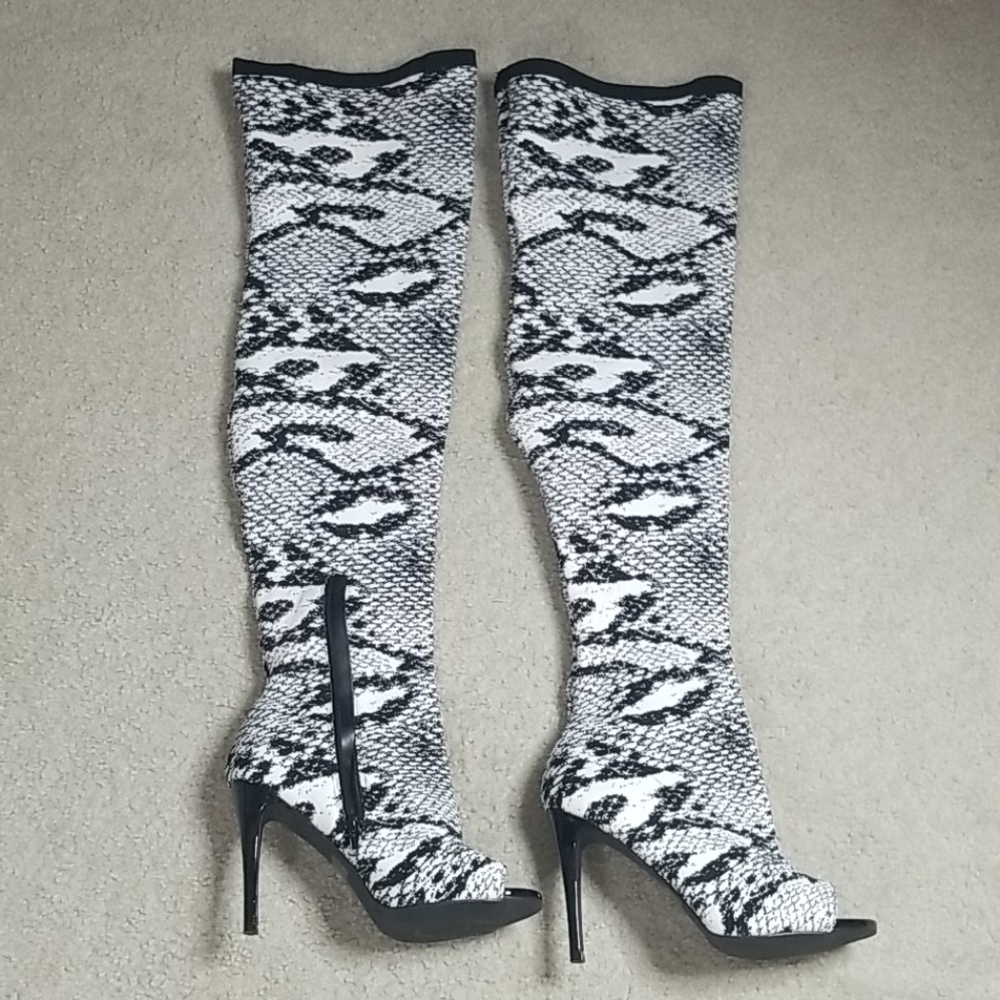 Black / white over the knee boot size 8 - Picture 2 of 9